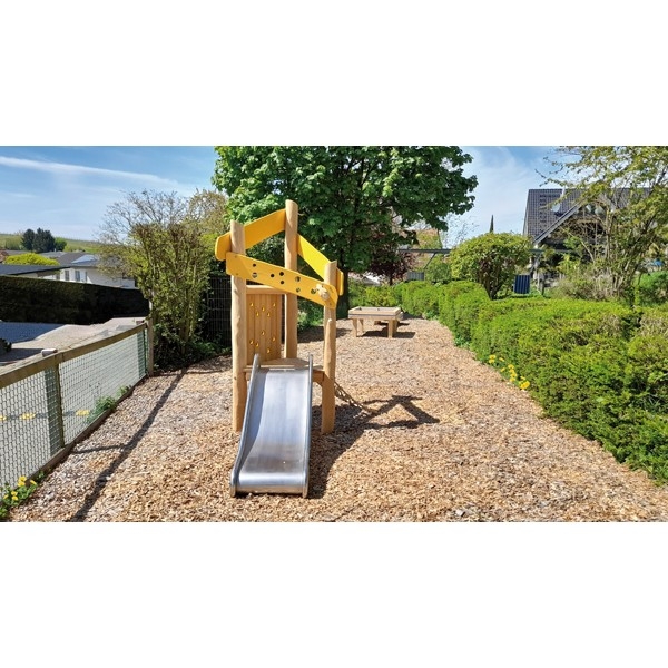 U3-Spielturm Dreikäsehoch mit Stahlanker