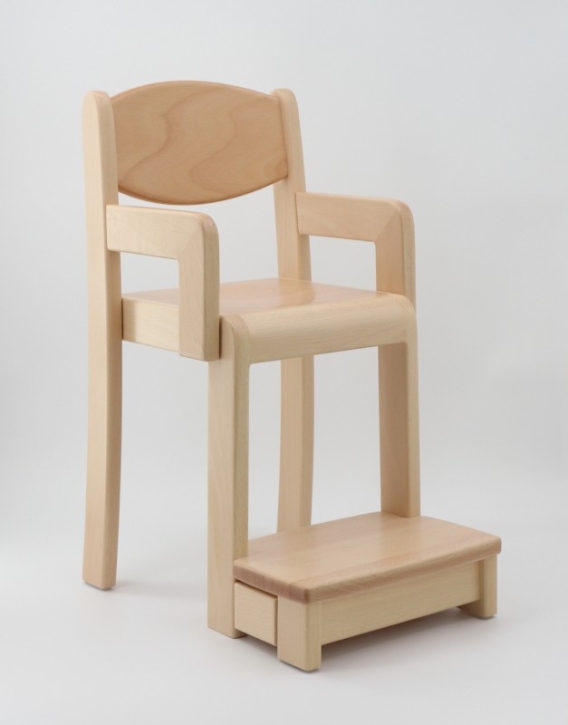 Krippenstuhl mit integrierter Fußbank für Tischhöhe 58 / 59 cm, simulierte Sitzhöhe 26 cm, Kunststoffgleiter