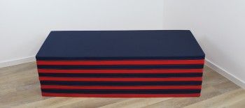Liegepolster 132,5x54x8 cm, Bezug: Jeansstoff / Kunstleder rot