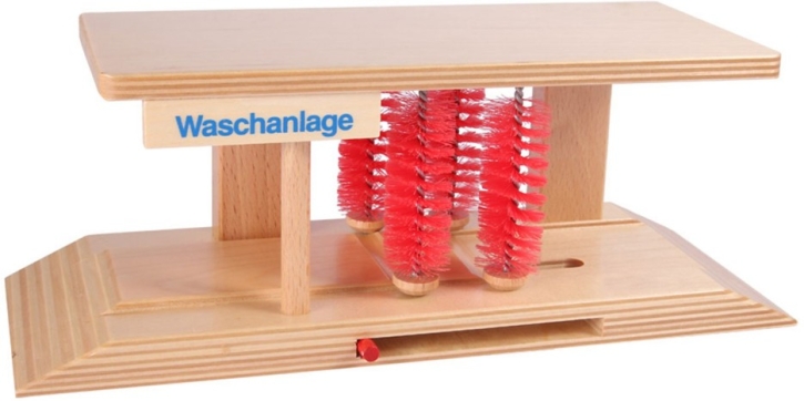 Autowaschanlage aus Holz, 30 x 11 x 11 cm