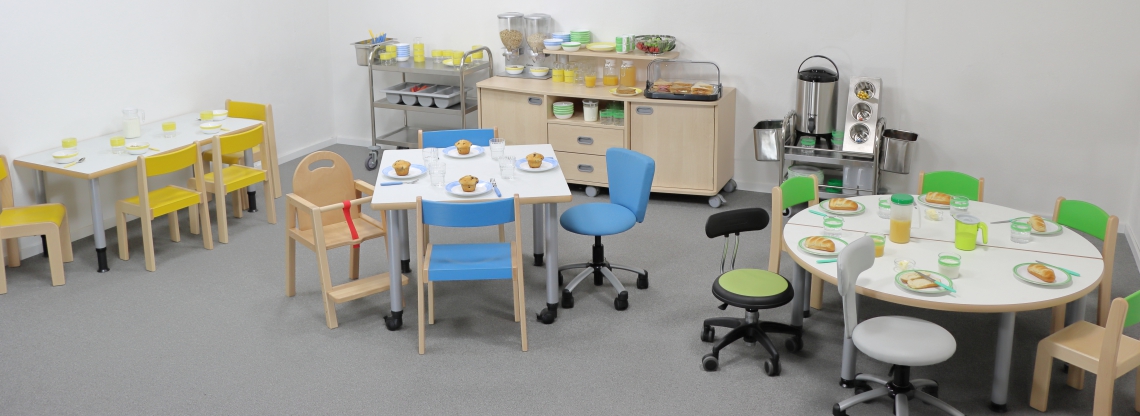 Kindergarten Tische, höhenverstellbar und ohne Zarge, Ambientebild Speiseraum