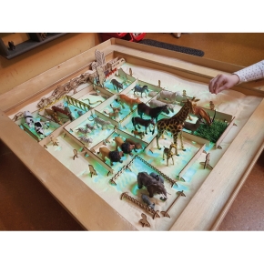 Leuchtsandkasten mit Ablagerahmen