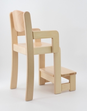 Krippenstuhl mit integrierter Fußbank für Tischhöhe 58 / 59 cm, simulierte Sitzhöhe 21 cm, Filzgleiter