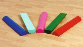 Set aus 5 halbrunde Balancierbalken, bunt, L/B/H 50x10x5 cm