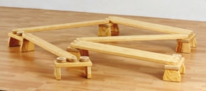 Balanciersteg aus 7 Balancierbrettern, Stellmaße variieren