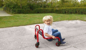 VIKING CHALLENGE Sofa Surfer - Sitz-Laufrad für zwei Kinder VIKING CHALLENGE Sofa Surfer - Sitz-Laufrad für zwei Kinder