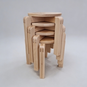 stapelbarer Rundhocker, Buche massiv